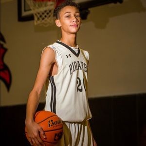 Meet your Posher, Elisha